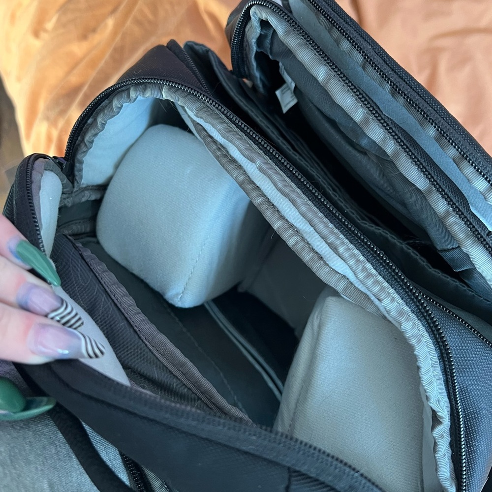 Incase Camera Bag - Picture 3 of 4